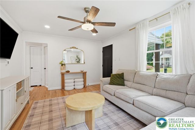408 Maple Road, Hellertown Boro, PA 18055