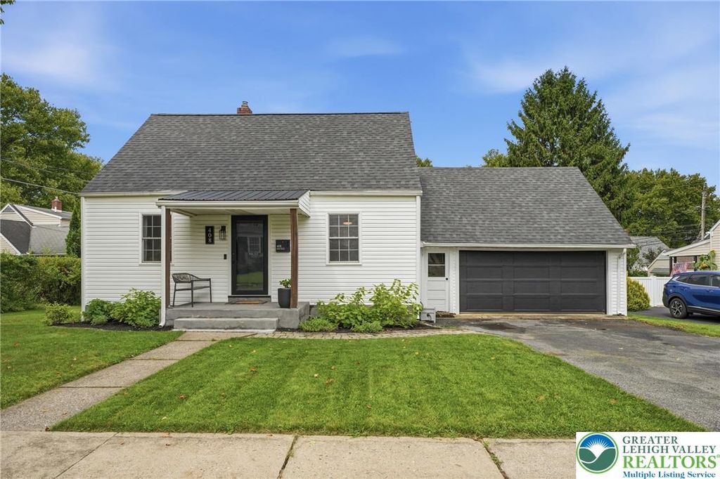 408 Maple Road, Hellertown Boro, PA 18055