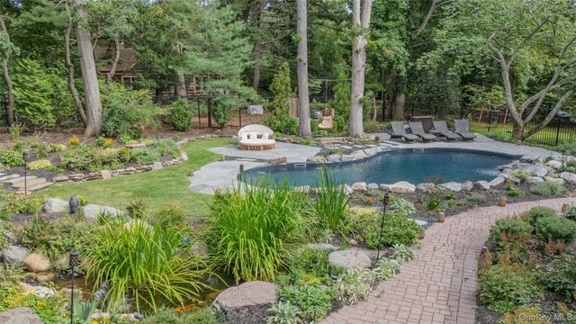 15 Night Heron Drive, Stony Brook, NY 11790