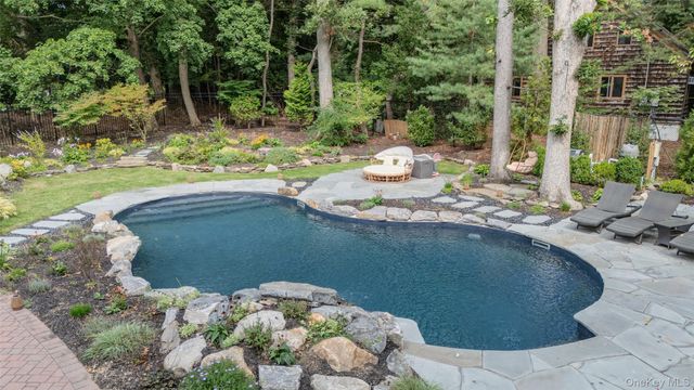 15 Night Heron Drive, Stony Brook, NY 11790