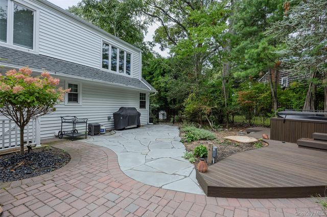 15 Night Heron Drive, Stony Brook, NY 11790