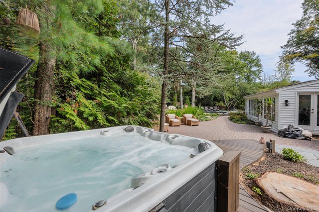 15 Night Heron Drive, Stony Brook, NY 11790