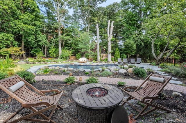 15 Night Heron Drive, Stony Brook, NY 11790