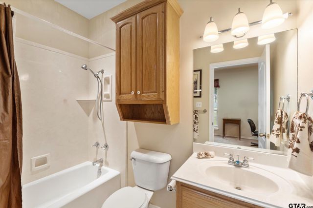 2964 FM 1001, Mount Pleasant, TX 75455