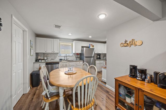 1211 Trimm Avenue, Pasadena, TX 77502