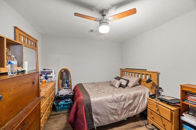 1211 Trimm Avenue, Pasadena, TX 77502