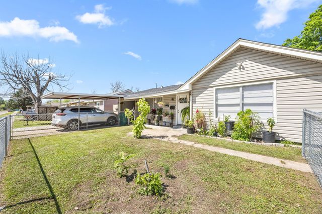 1211 Trimm Avenue, Pasadena, TX 77502