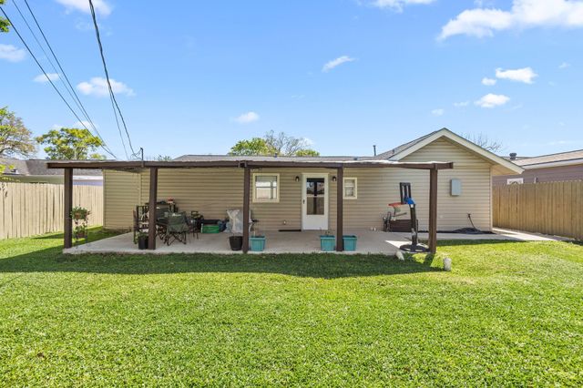 1211 Trimm Avenue, Pasadena, TX 77502