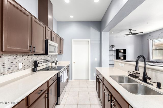 1225 N 36TH Street 2081, Phoenix, AZ 85008