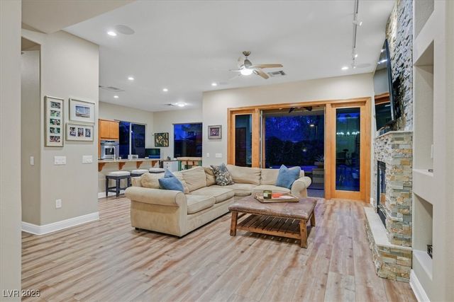 20 Feather Sound Drive, Henderson, NV 89052