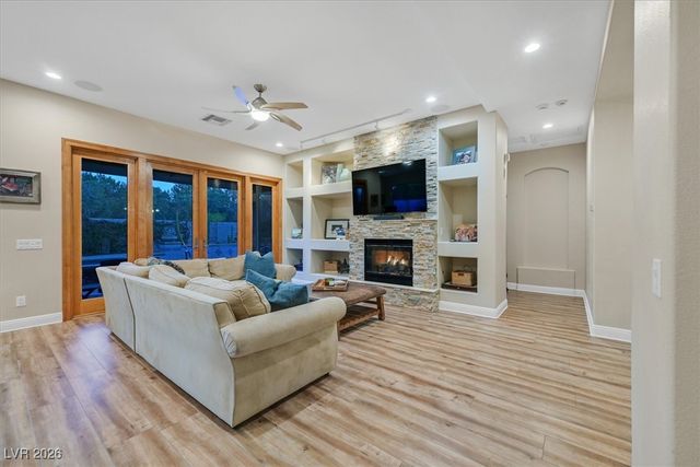 20 Feather Sound Drive, Henderson, NV 89052