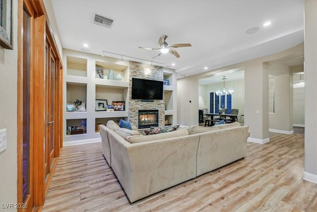 20 Feather Sound Drive, Henderson, NV 89052