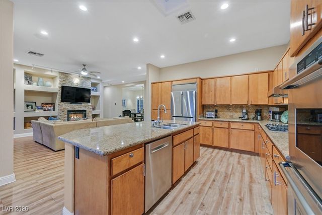 20 Feather Sound Drive, Henderson, NV 89052