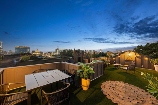 1007 E 15th ST 3, Austin, TX 78702