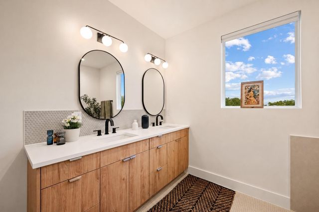 1007 E 15th ST 3, Austin, TX 78702