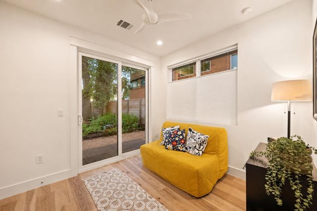 1007 E 15th ST 3, Austin, TX 78702