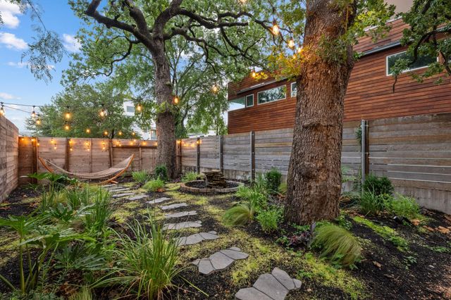 1007 E 15th ST 3, Austin, TX 78702