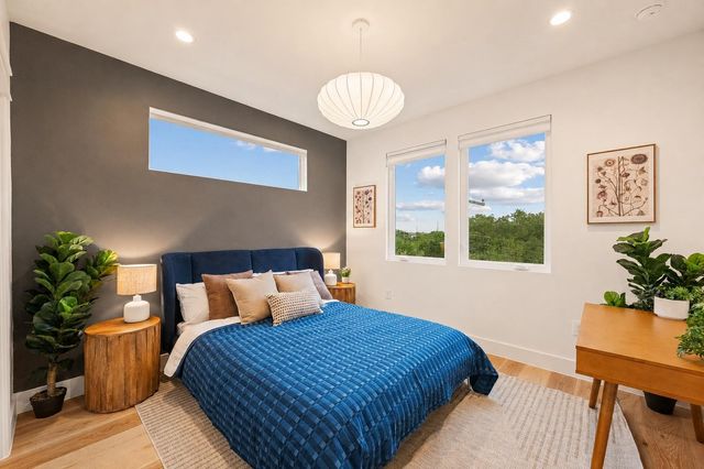 1007 E 15th ST 3, Austin, TX 78702
