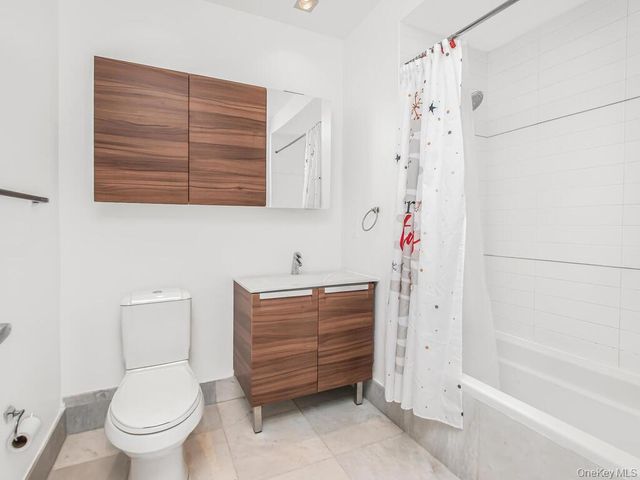 701 Ridge Hill Boulevard 11C, Yonkers, NY 10710