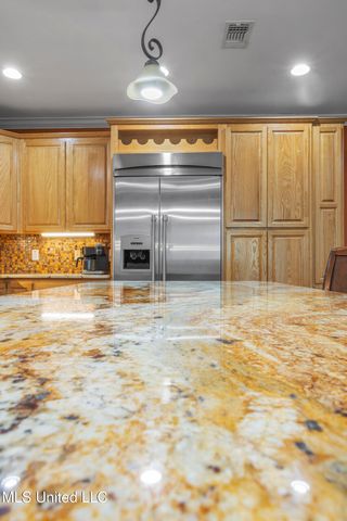 130 Acacia Avenue, Biloxi, MS 39530