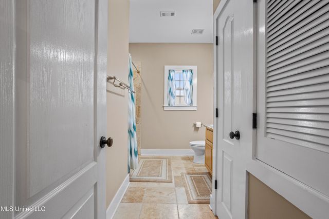 130 Acacia Avenue, Biloxi, MS 39530