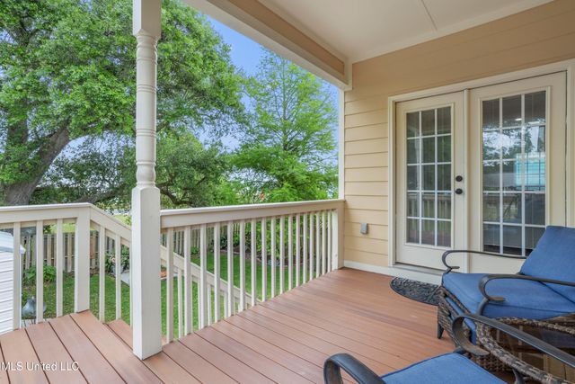 130 Acacia Avenue, Biloxi, MS 39530