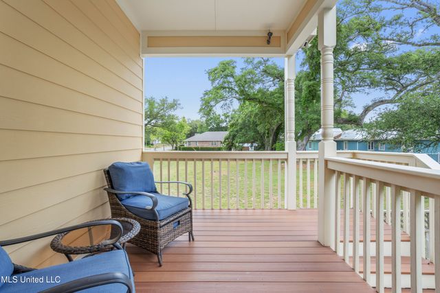 130 Acacia Avenue, Biloxi, MS 39530