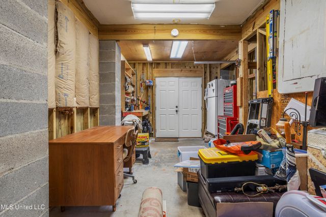 130 Acacia Avenue, Biloxi, MS 39530