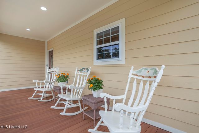 130 Acacia Avenue, Biloxi, MS 39530