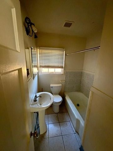 3035 Washington Road, East Point, GA 30344