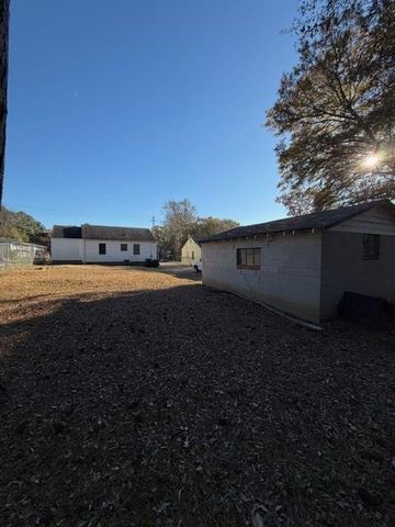 3035 Washington Road, East Point, GA 30344