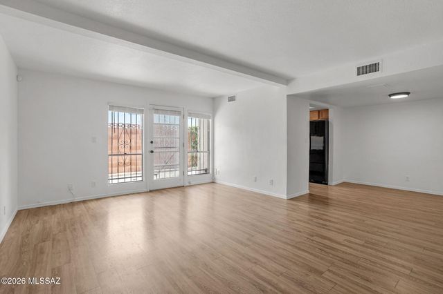 1569 E Prince Road, Tucson, AZ 85719