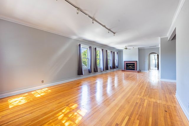 612 Randolph Street 2, Oak Park, IL 60302