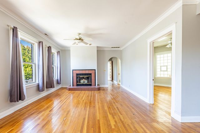 612 Randolph Street 2, Oak Park, IL 60302