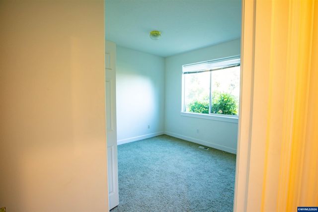 2075 NW Violet Av, Albany, OR 97321