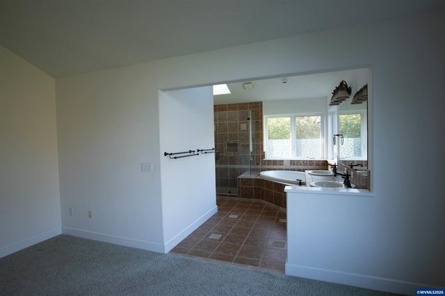 2075 NW Violet Av, Albany, OR 97321