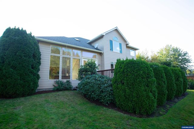 2075 NW Violet Av, Albany, OR 97321