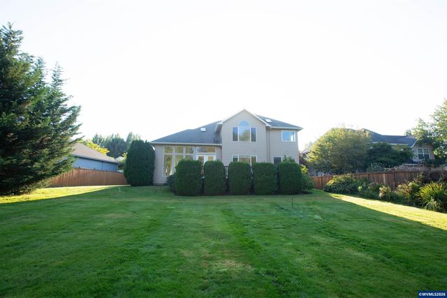 2075 NW Violet Av, Albany, OR 97321