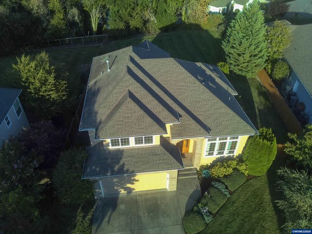 2075 NW Violet Av, Albany, OR 97321