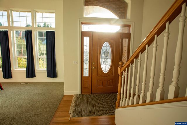 2075 NW Violet Av, Albany, OR 97321