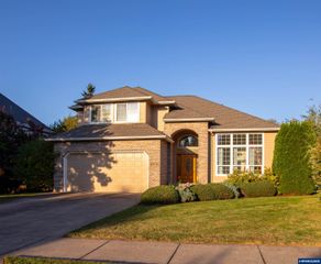 2075 NW Violet Av, Albany, OR 97321