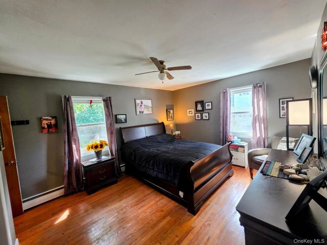 28 Robert Drive, Hyde Park, NY 12538