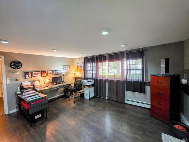 28 Robert Drive, Hyde Park, NY 12538