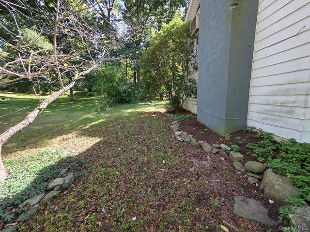 28 Robert Drive, Hyde Park, NY 12538
