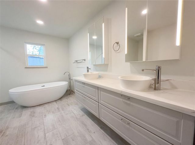 10726 Sugar Hill Drive, Houston, TX 77042