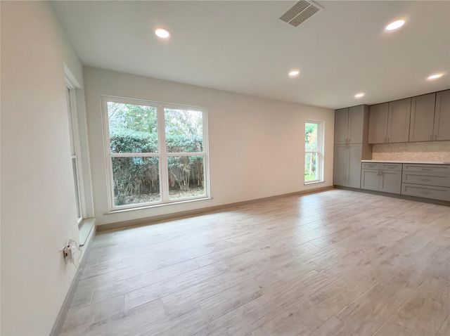 10726 Sugar Hill Drive, Houston, TX 77042