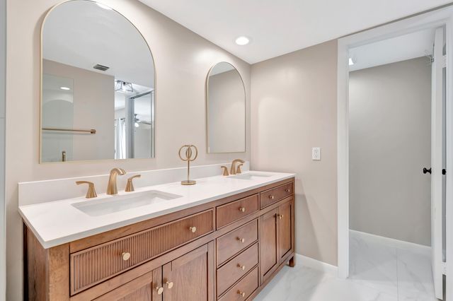 207 2nd Terrace, Palm Beach Gardens, FL 33418