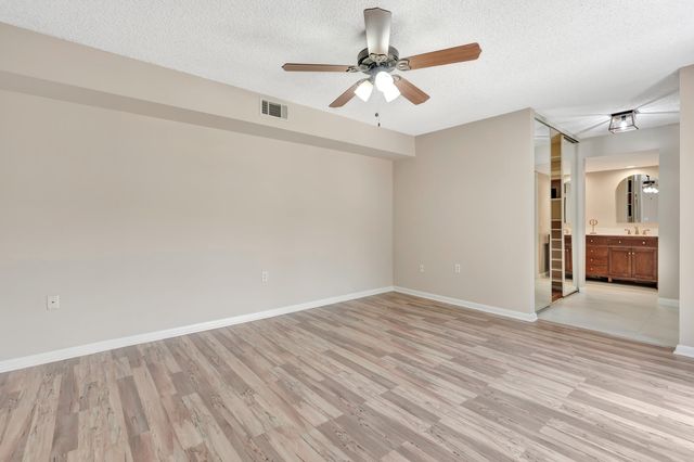207 2nd Terrace, Palm Beach Gardens, FL 33418