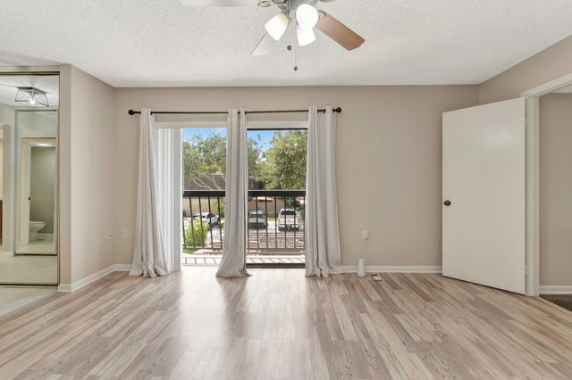 207 2nd Terrace, Palm Beach Gardens, FL 33418