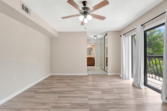 207 2nd Terrace, Palm Beach Gardens, FL 33418